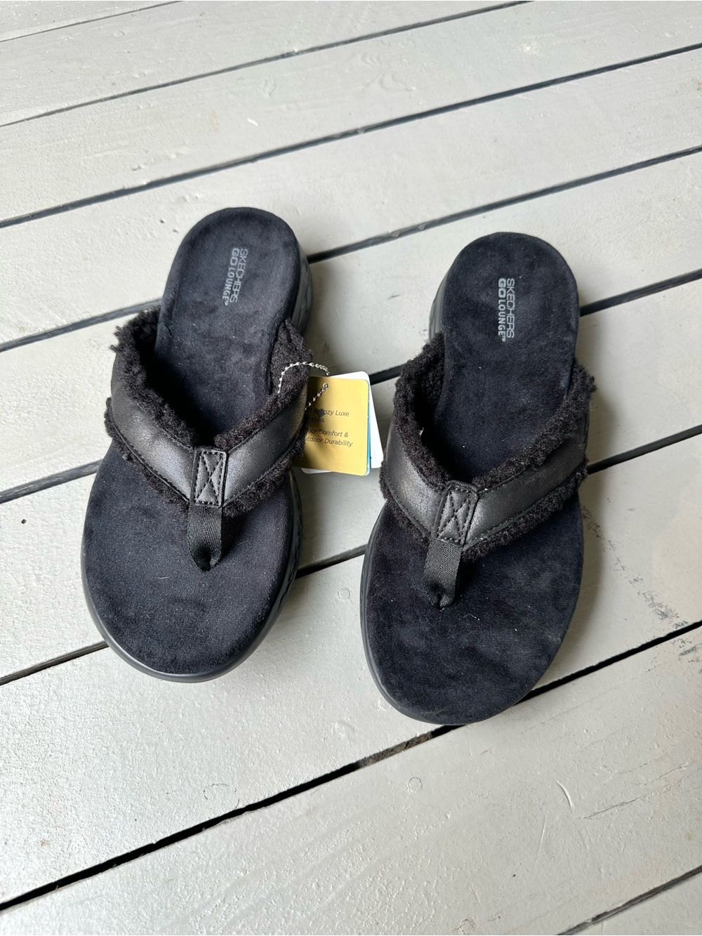 Skechers GO Lounge Faux-Fur Trim Thong Slippers / Sandals Black NWT~9